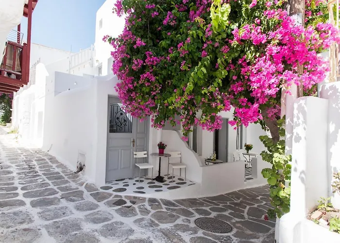 Lirous Daire Mykonos Town
