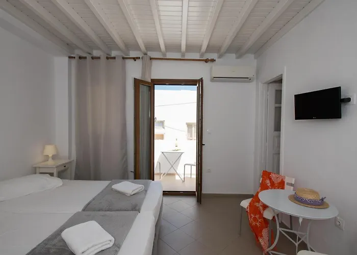 Lirous アパート Mykonos Town